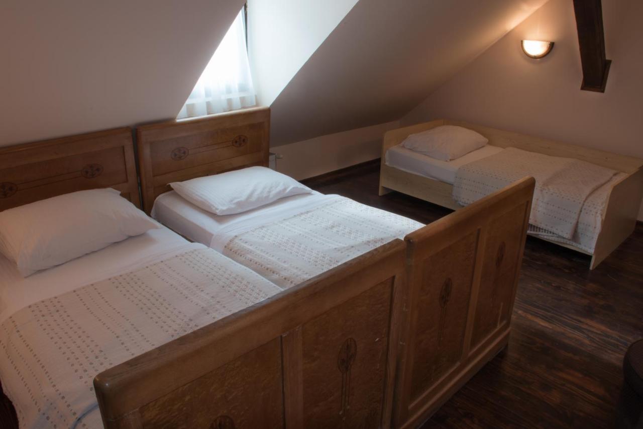 Salas 137 Hotel Cenej Buitenkant foto